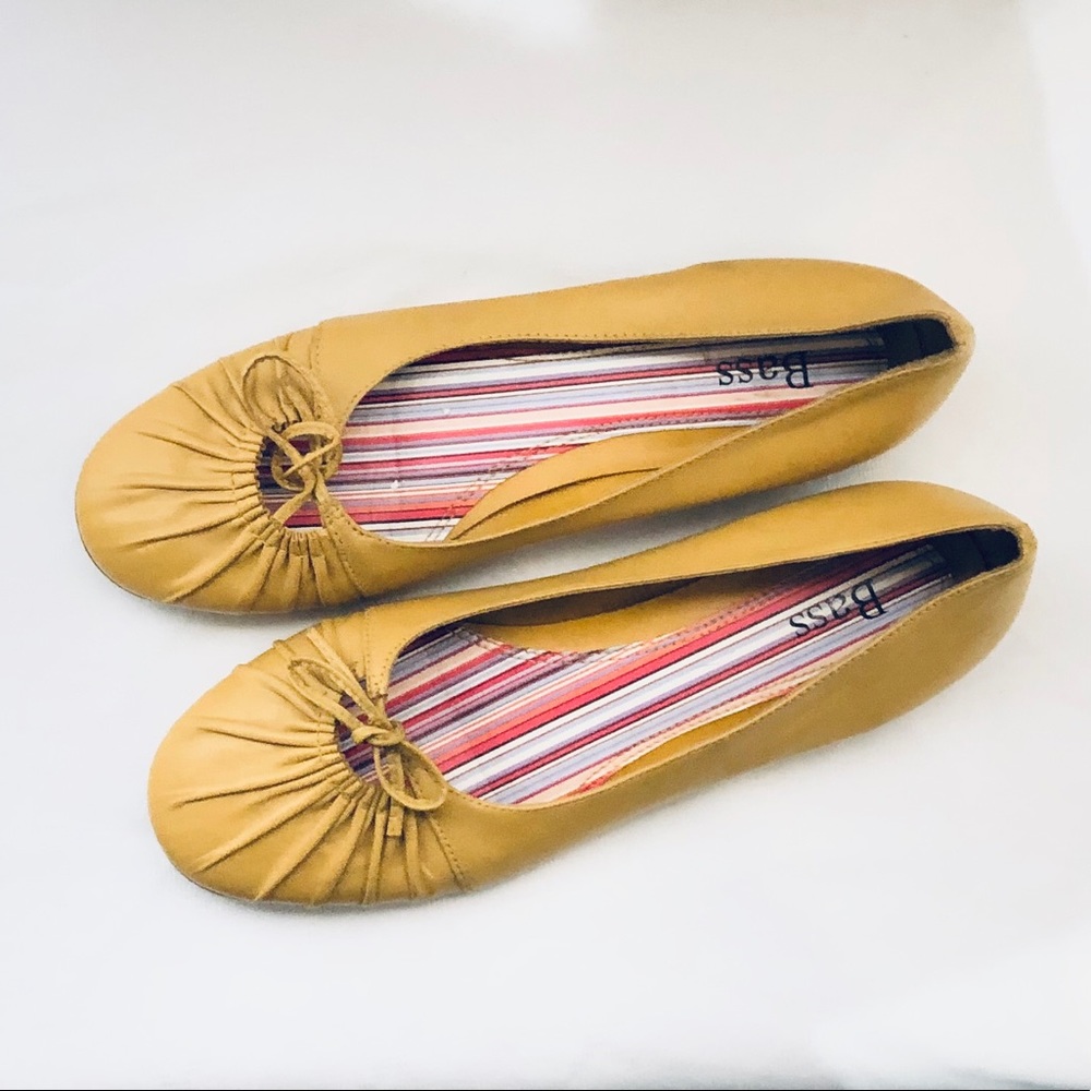 Bass ballet flats